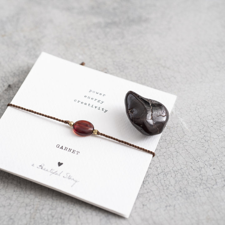 Armband Edelsteinkarte Granat von A Beautiful Story