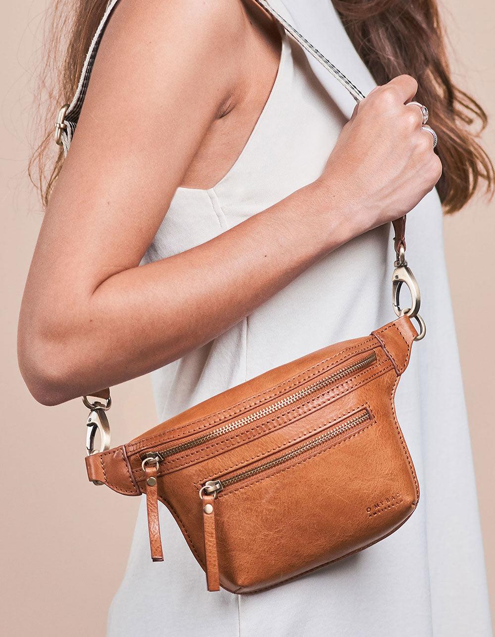 Bauchtasche vegan Becks Bum Bag Apple Leather Cognac von O MY BAG 3