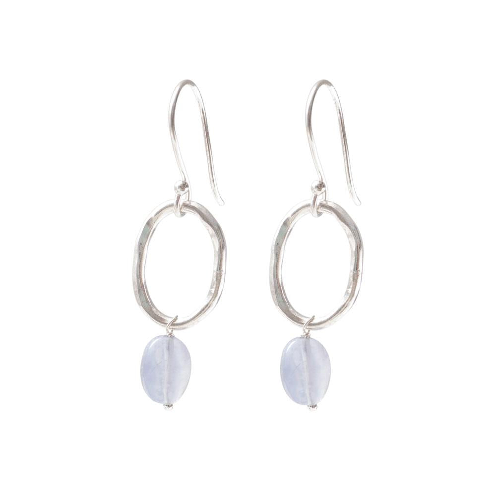 Graceful Blauer Spitzenachat Silber Ohrringe von A Beautiful Story