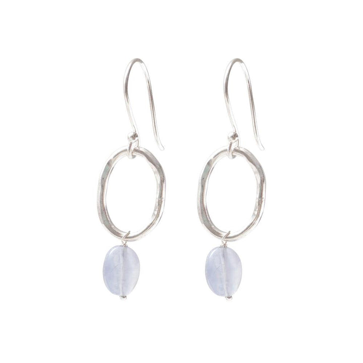 Graceful Blauer Spitzenachat Silber Ohrringe von A Beautiful Story