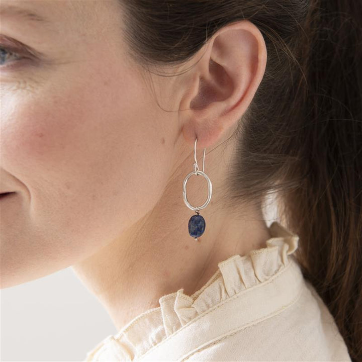 Graceful Lapislazuli Silber Ohrringe von A Beautiful Story Model