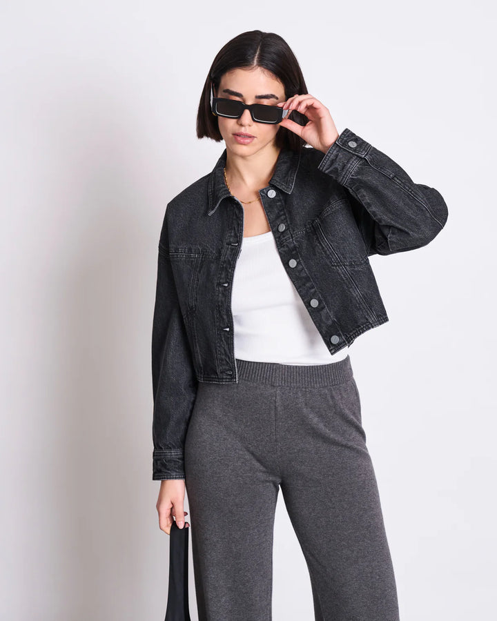 Hose Wide Knit Pants Ana Dark Grey von Jan n June Model 4