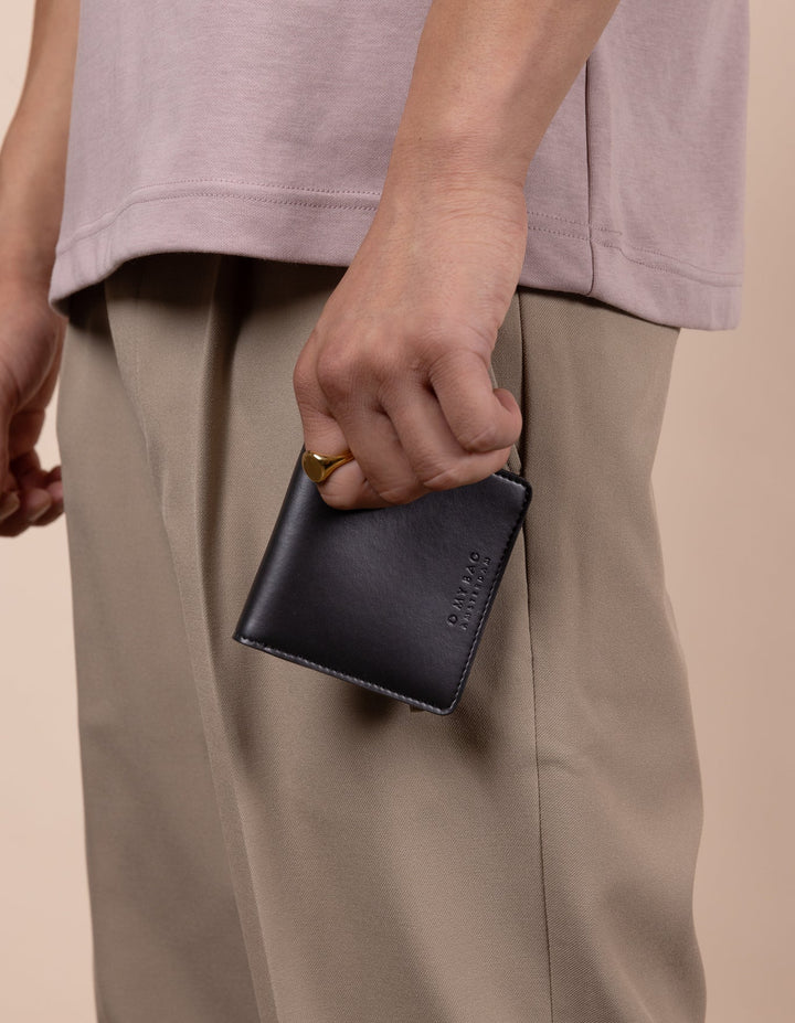 Portemonnaie Alex Fold Over Wallet Apple Leather Black von O MY BAG 3