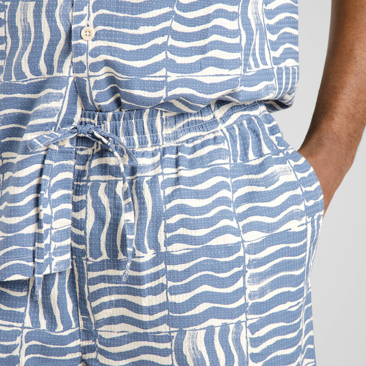 Shorts Essingen Wave Tiles Blue von Dedicated 2