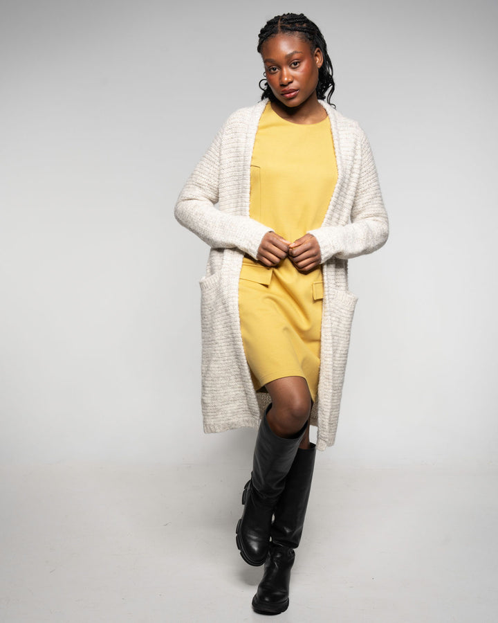 Strickjacke Light Raglan Coat Ecru von Alma & Lovis 2