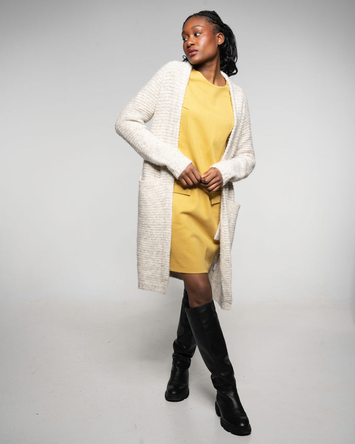 Strickjacke Light Raglan Coat Ecru von Alma & Lovis 5