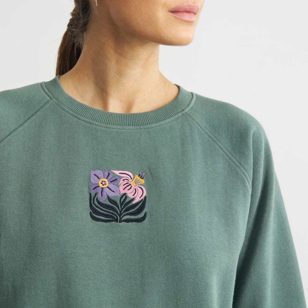 Sweatshirt Ystad Daffodil Flowers EMB Forest von Dedicated zoom