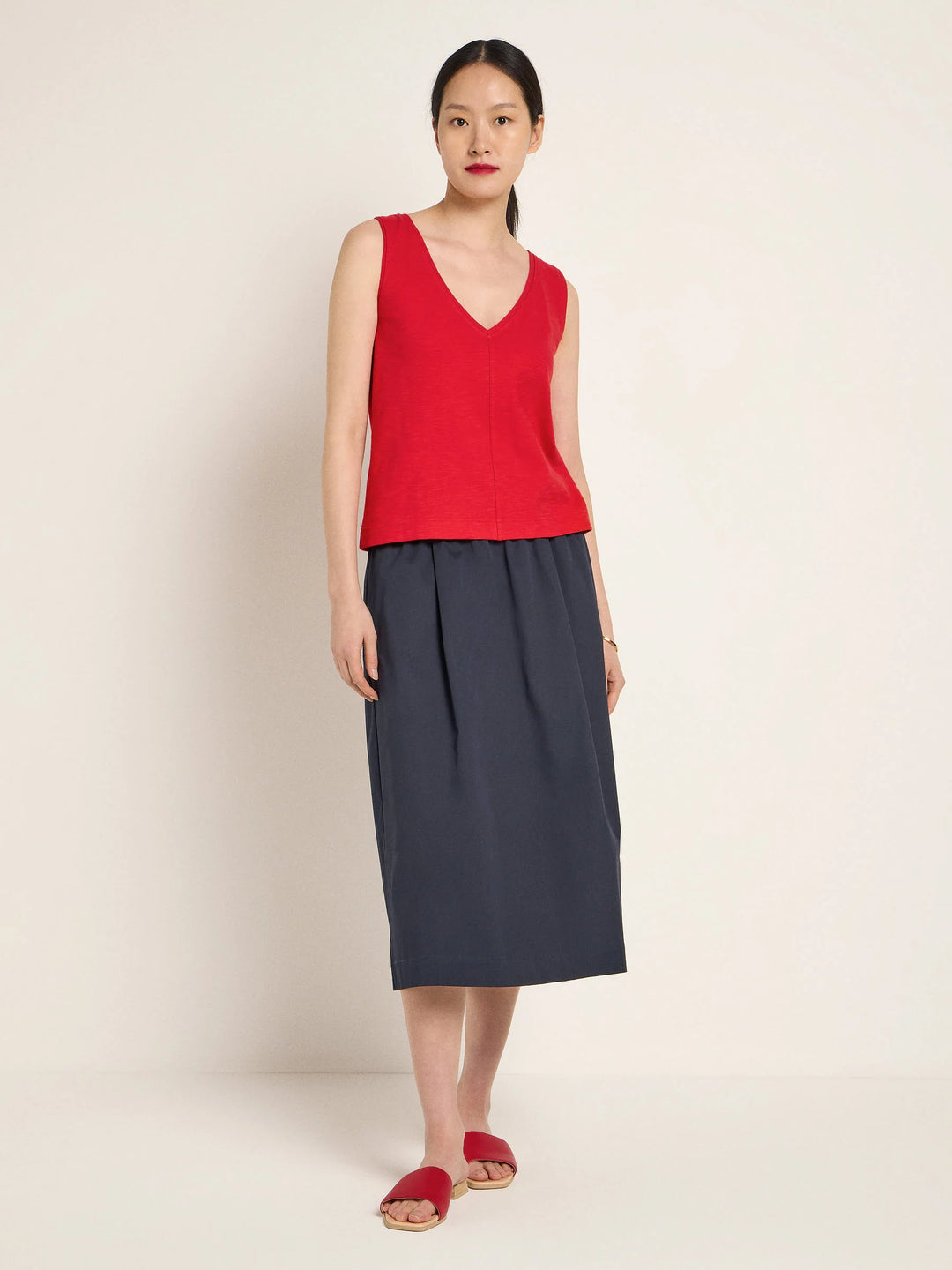 Top mit V-Ausschnitt GOTS Red von Lanius