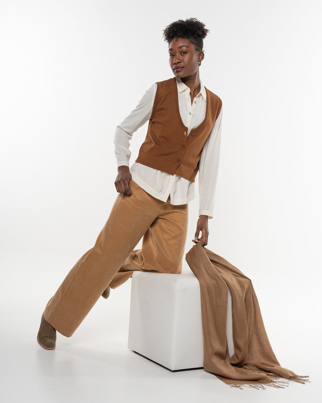 Weste Cot-Wool Cinnamon von Alma & Lovis 2