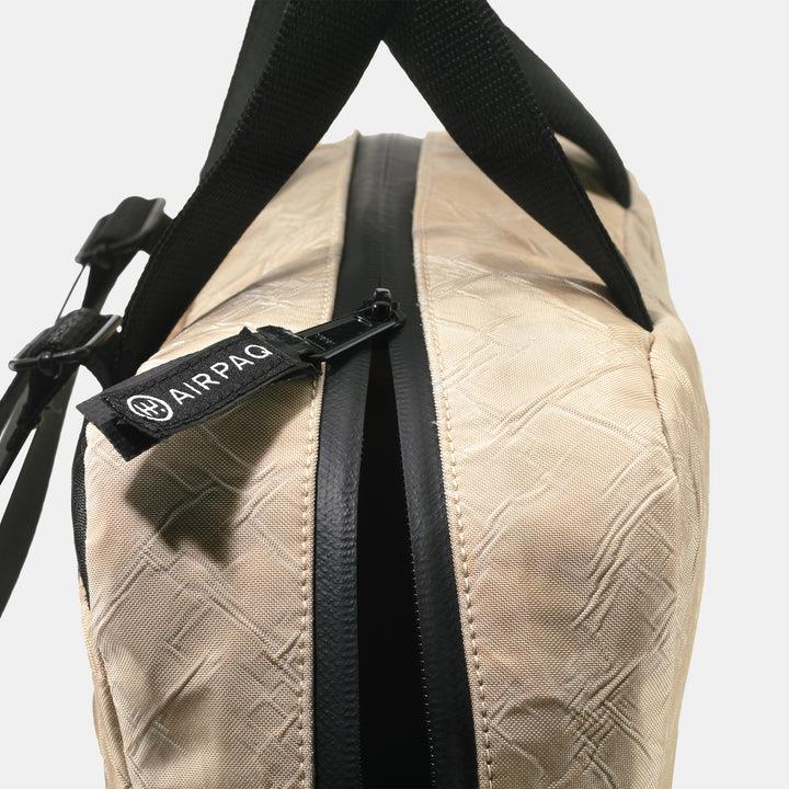 Rucksack Qube Sand von Airpaq  Reissverschluss
