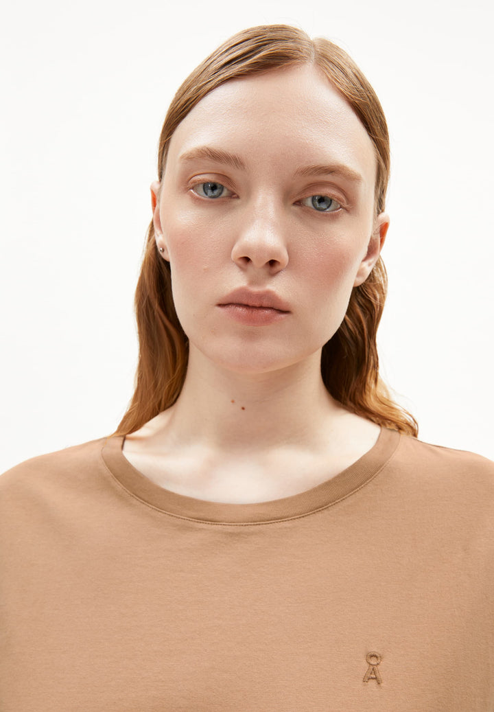 T-Shirt IDAARA Pale Umber von Armedangels 4