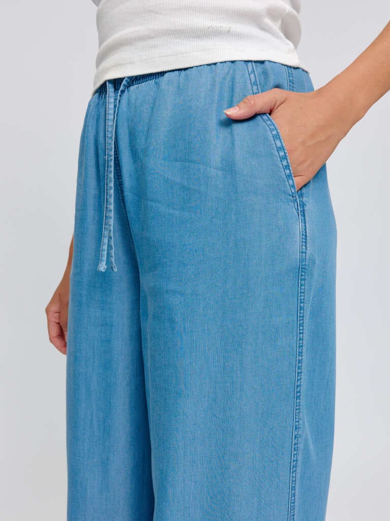 Hose Drawstring Tencel Pants Dark Blue Wash von Mazine 3