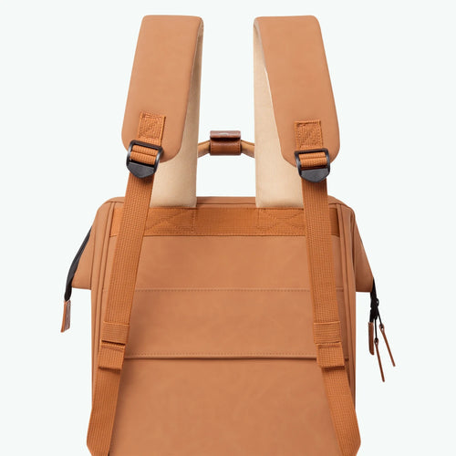 Rucksack Adventurer Medium Moscow Camel von Cabaia 8