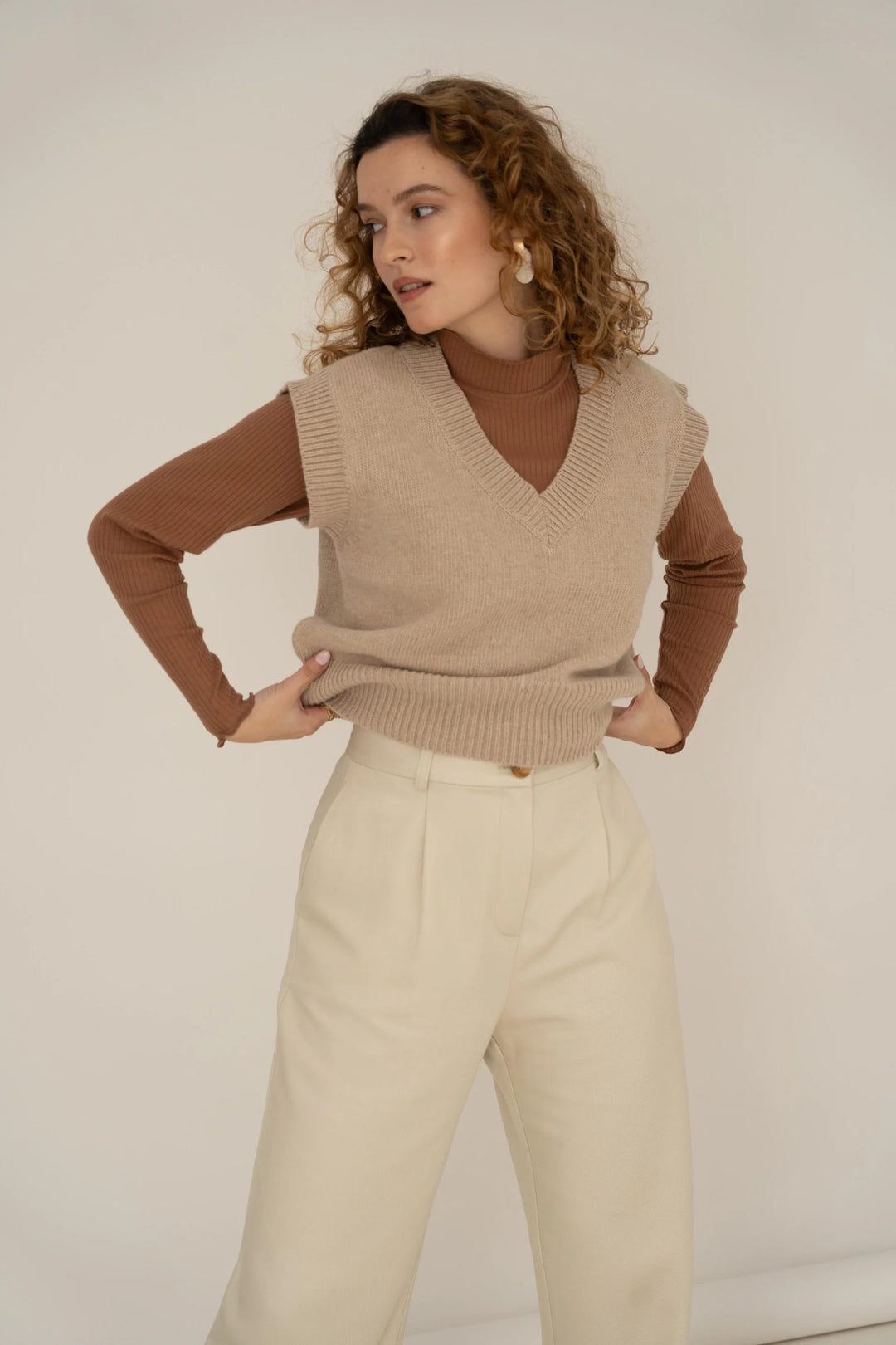 Alice Wool Vest Beige von Näz 2