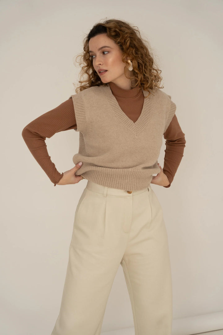 Alice Wool Vest Beige von Näz 2
