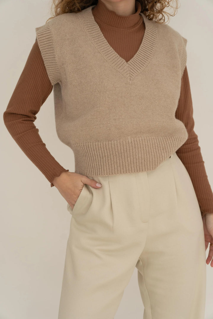 Alice Wool Vest Beige von Näz 