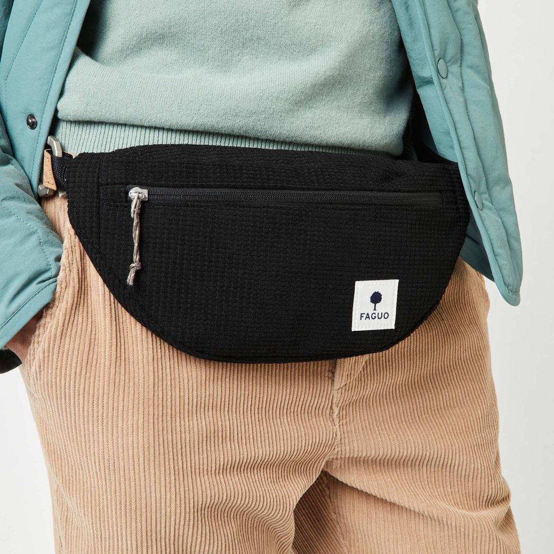 Bauchtasche Banane Cambium Woven Black von Faguo 1