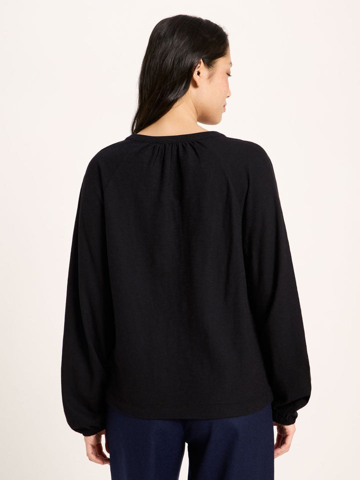 Blusenshirt GOTS Black von Lanius – weitere Ansicht