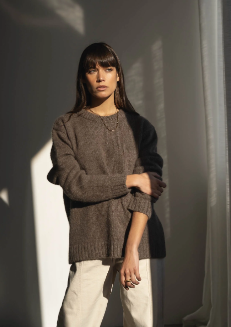 Claudia Alpaca Long Crewneck Brown