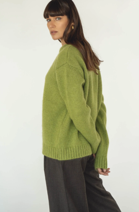 Claudia Alpaca Long Crewneck Pistachio