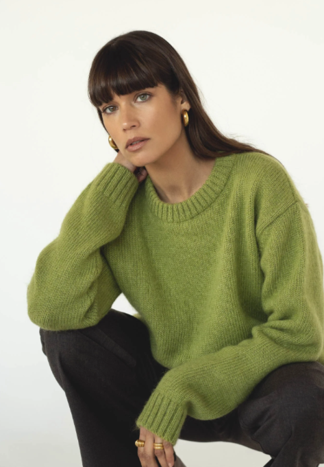 Claudia Alpaca Long Crewneck Pistachio