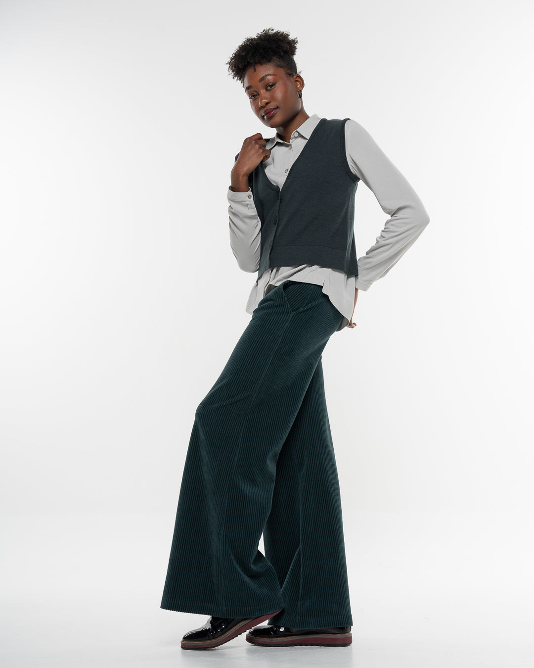 Cord Hose Marlene Dark Green von Alma & Lovis 4