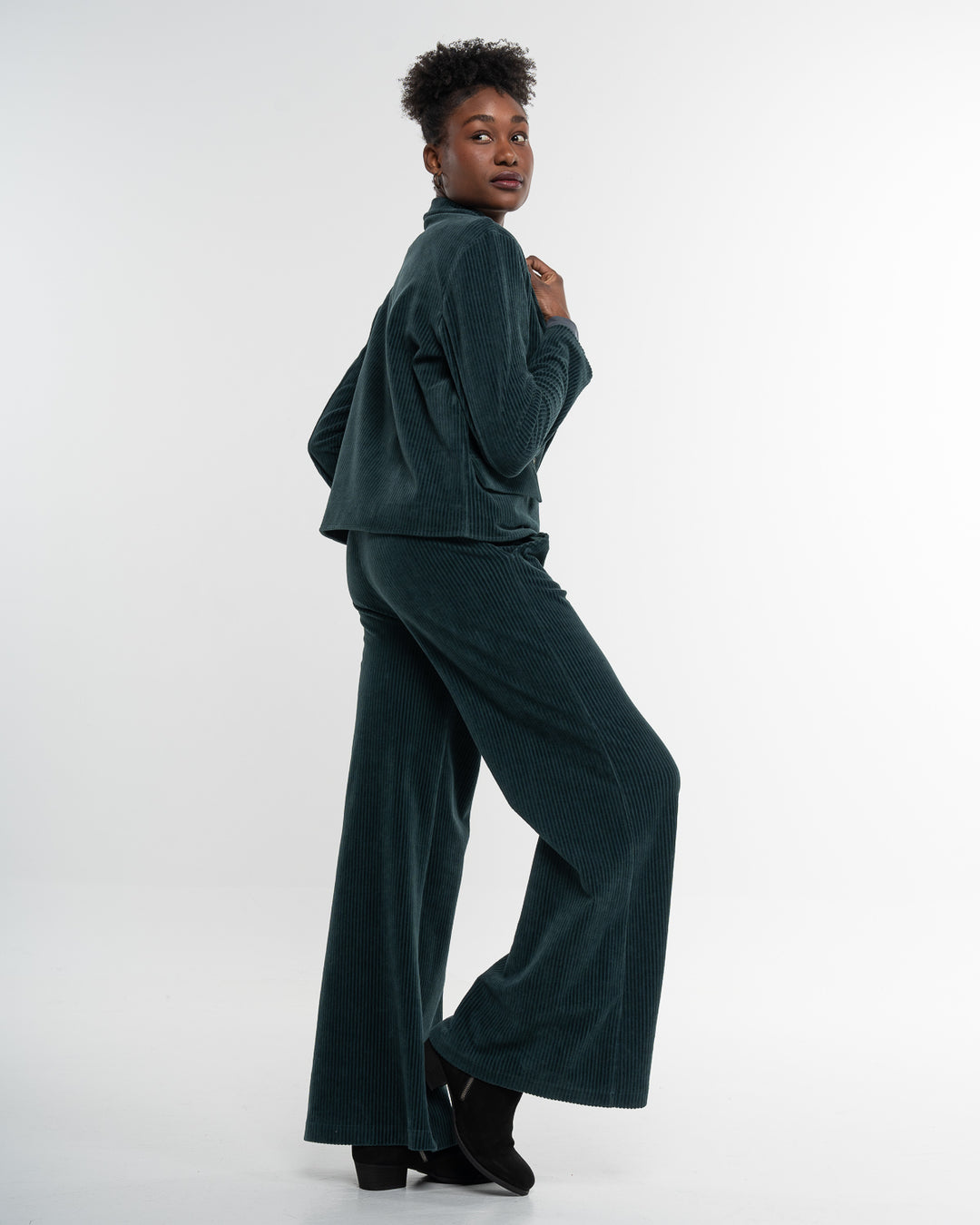 Cord Jacke Dark Green von Alma & Lovis 6