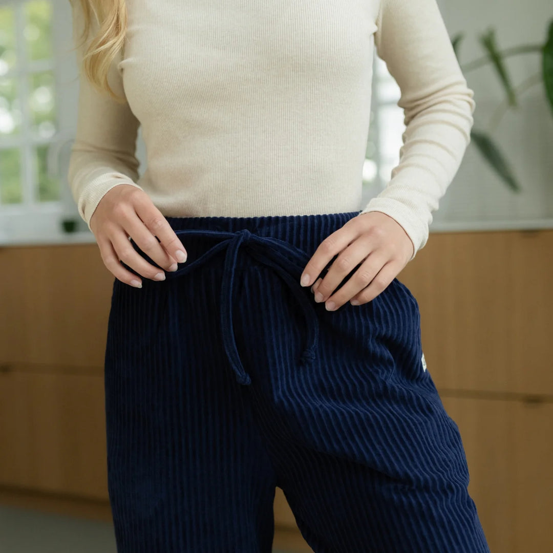 Cord Sweatpants Lana Dunkelblau von Nordlicht 3