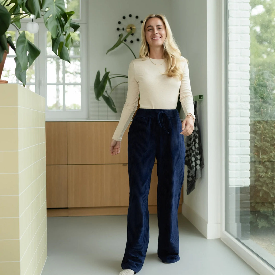 Cord Sweatpants Lana Dunkelblau von Nordlicht 6