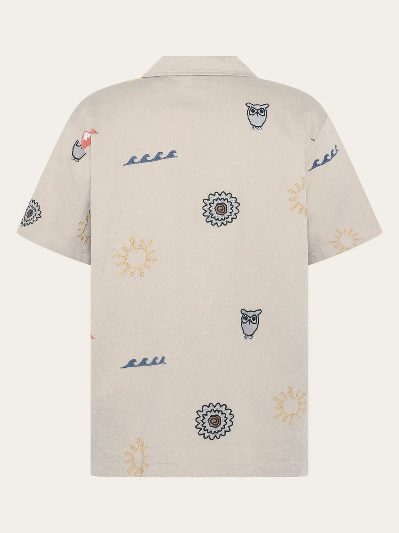 Hemd Relaxed Embroidery Short Sleeve Light Feather Grey von Knowledge Cotton Apparel 3
