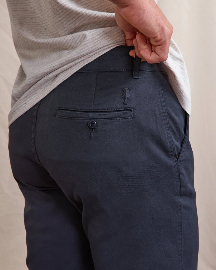 Hose Chino Brix Regular Woven Navy von Faguo - Zweiblatt 6