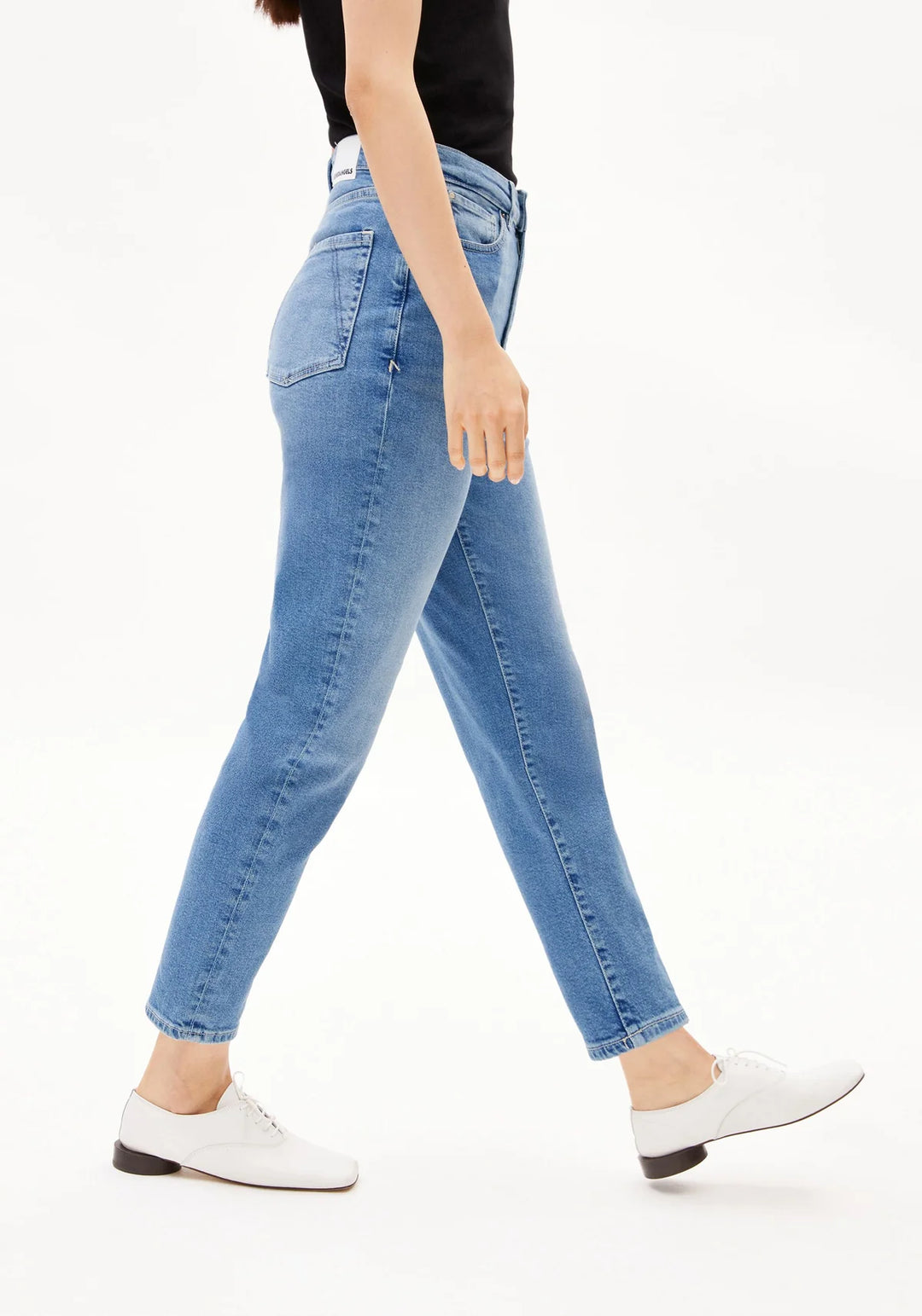 Jeans MAIRAA Mom Fit Herse von Armedangels - Zweiblatt 6