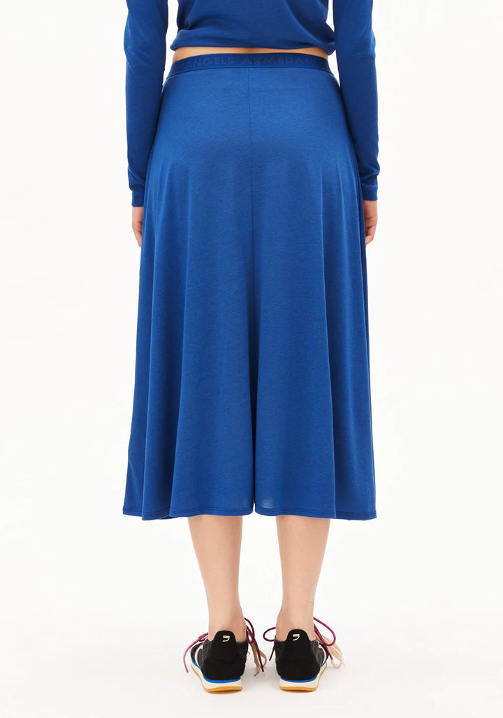 Jerseyrock ILENIAA LARAA MIDI SKIRT Dynamo Blue von Armedangels 1