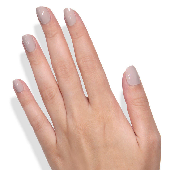Nagellack lakur Beaumont von Londontown Hand Nägel