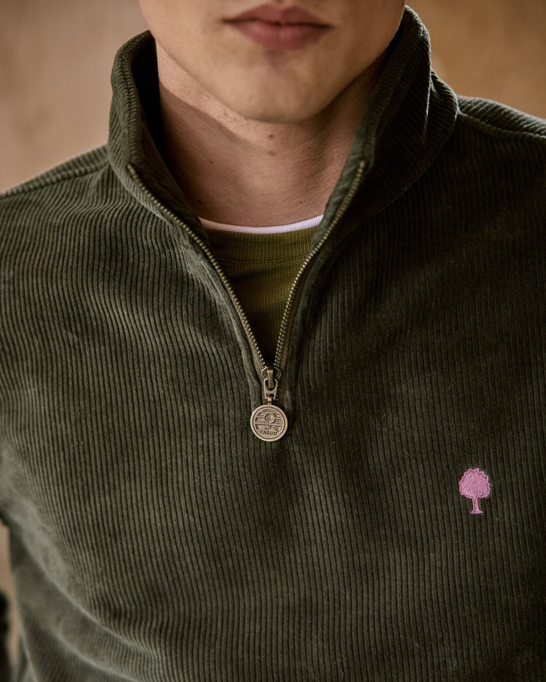 Pullover Amboise mit Reissverschluss Dunkelgrün von Faguo 3