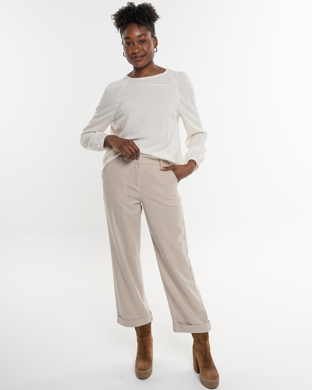Raglanbluse Floral White von Alma & Lovis 6