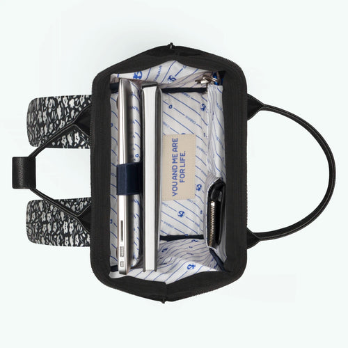 Rucksack Adventurer Small Catane Black and White von Cabaia 3