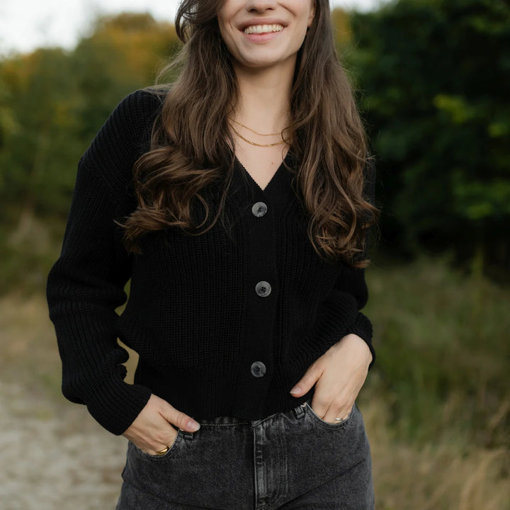 Strickjacke Marla Schwarz von Nordlicht 4