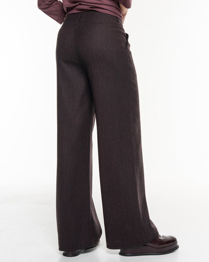 Hose Fischgrat Marlene Aubergine von Alma & Lovis 5