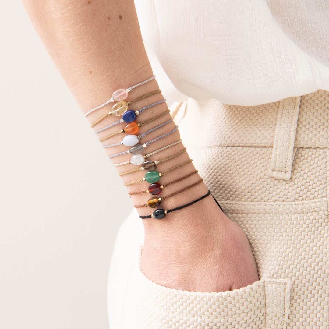 Armband Blauer Achat mit Edelsteinkarte von A Beautiful Story, Detail