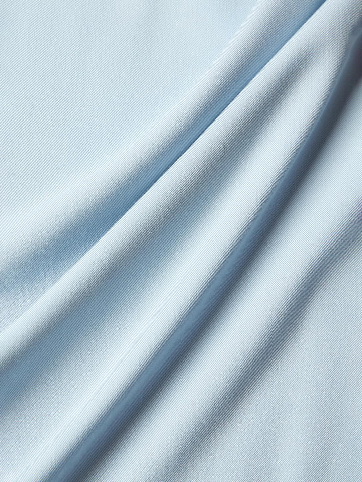 Bluse GBSarah Ice Water Blue von Givn Berlin – Stoffdetail ECOVERO Viskose