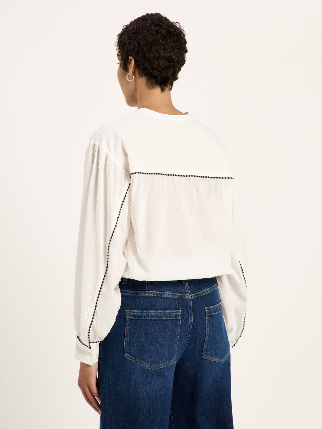 Bluse mit gerafftem Saum White von Lanius Rückansicht mit Kragen