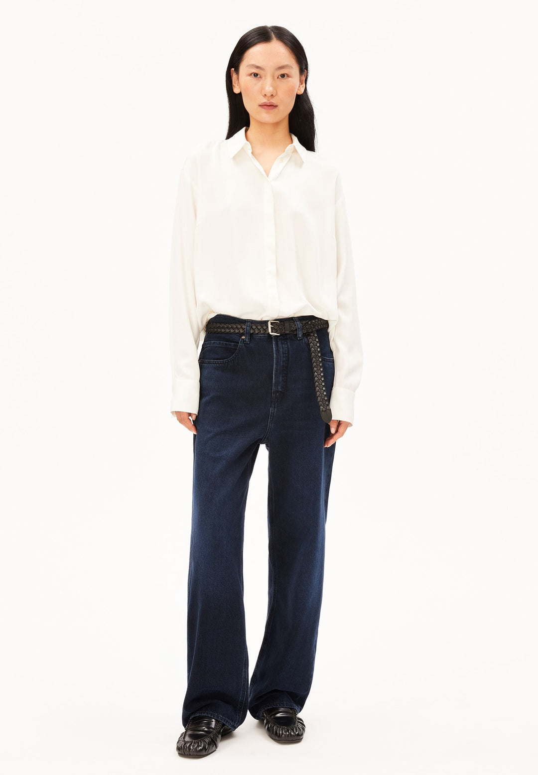 Langarmbluse LARISAANA in Off White von ARMEDANGELS, Nahaufnahme