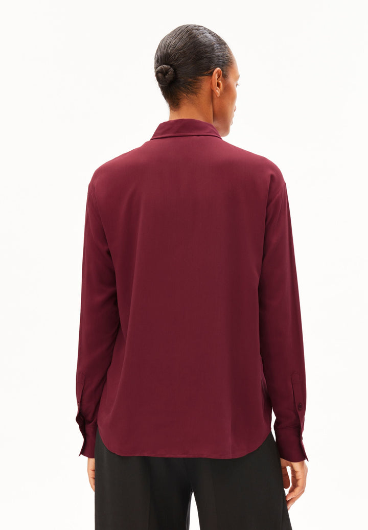 Bluse LARISAANA Langarm Velvet Red von Armedangels Rückansicht