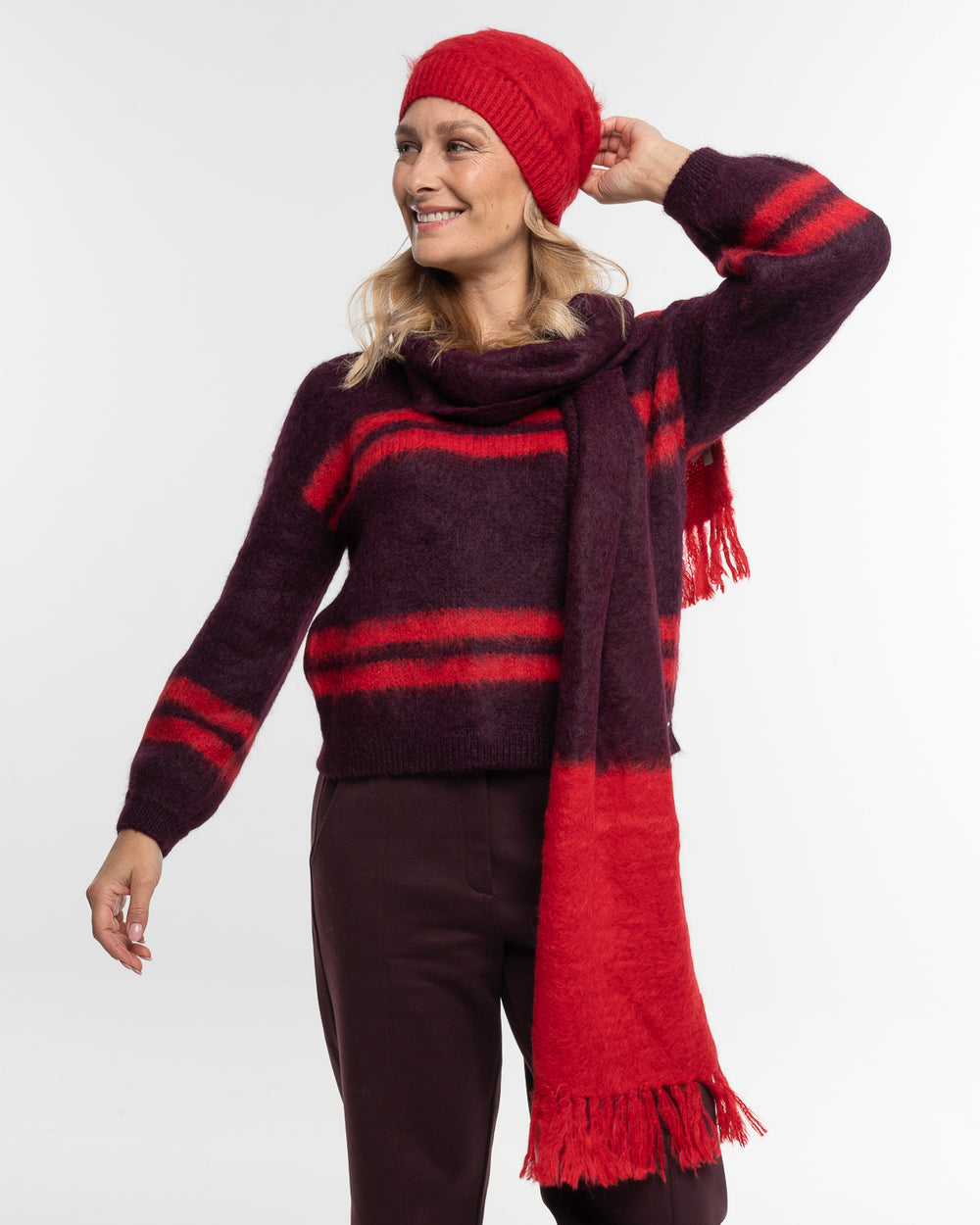 Brushed Scarf Plum von Alma & Lovis Ansicht 2