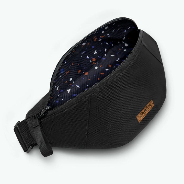 Bum Bag Small Berlin Black – CABAIA – Zweiblatt 4