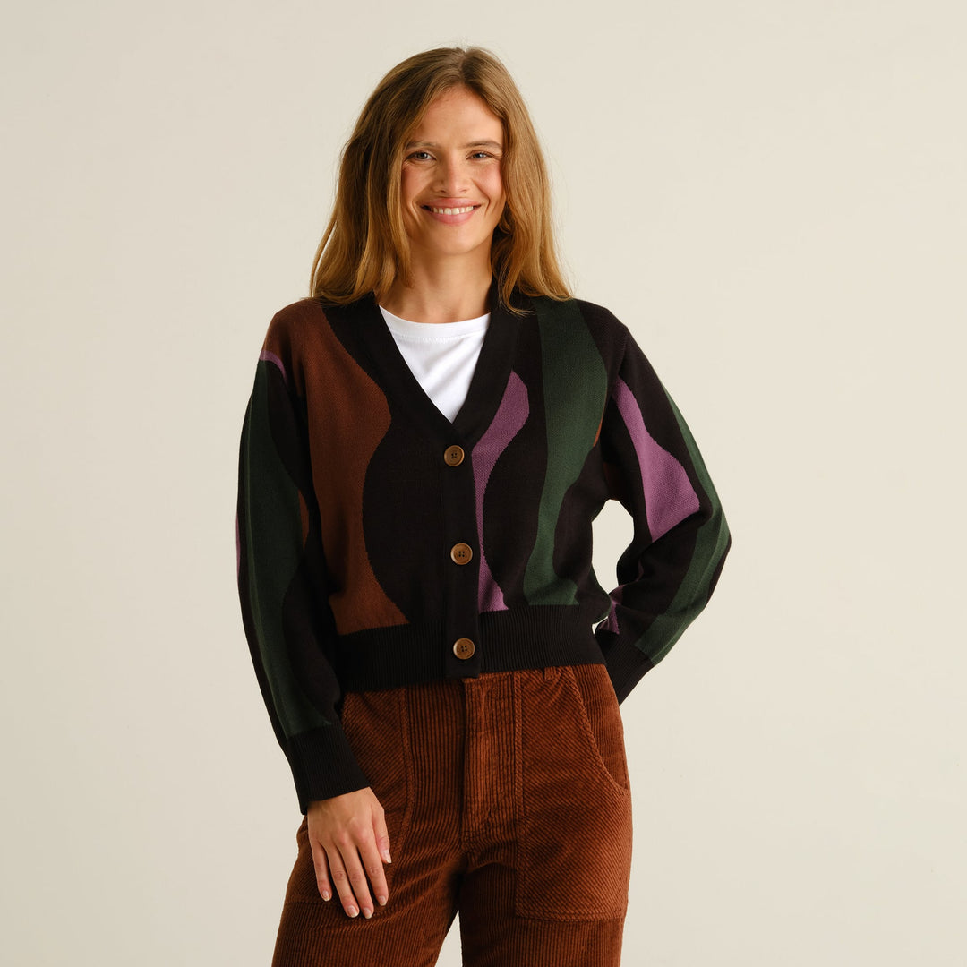 Cardigan Kanan Wavy Stripe Multi Color von Dedicated am Model