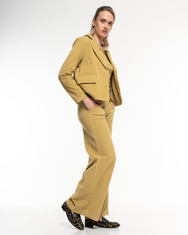 Cord-Blazer Hemp von Alma & Lovis am Model