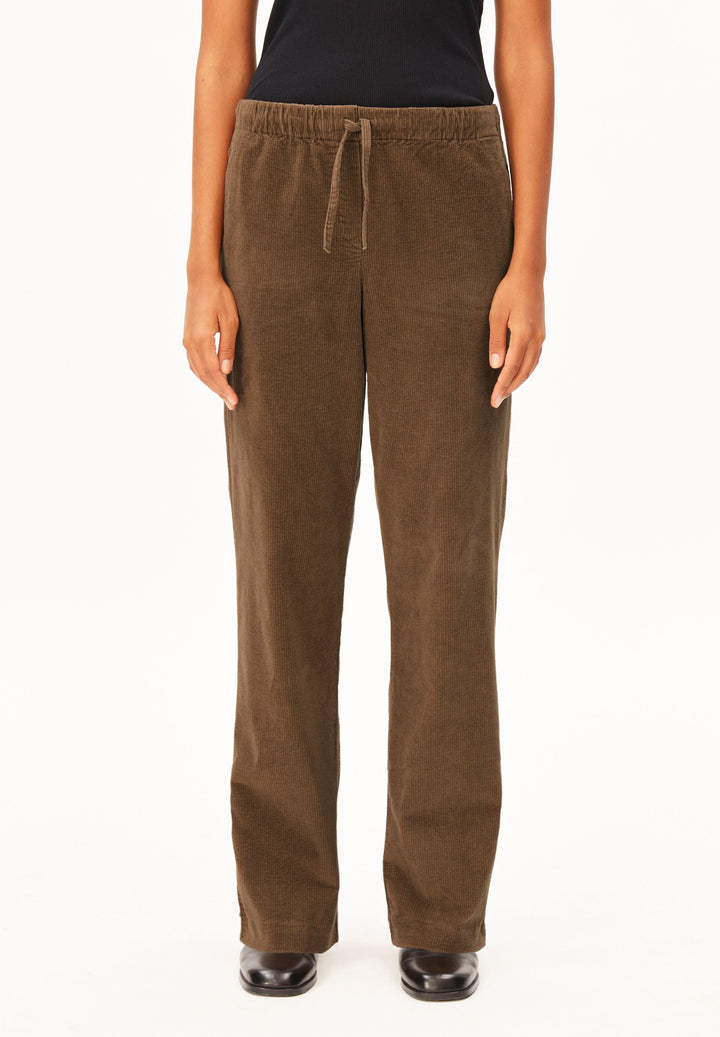 Cordhose JAIMILAA Amberwood von Armedangels Vorderansicht