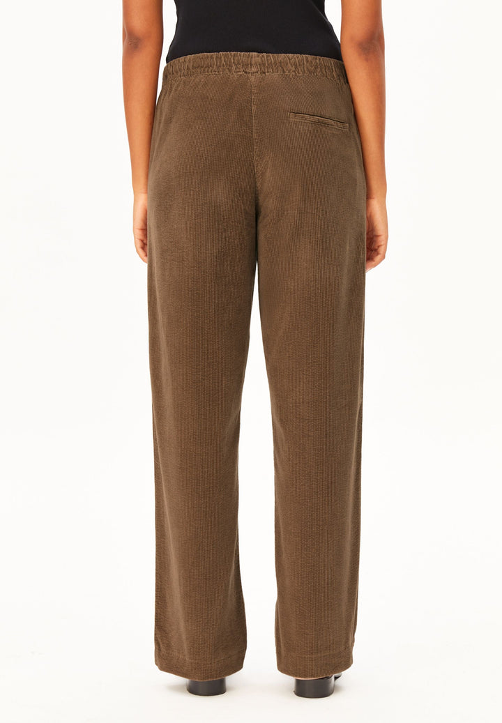 Cordhose JAIMILAA Amberwood von Armedangels Rückansicht